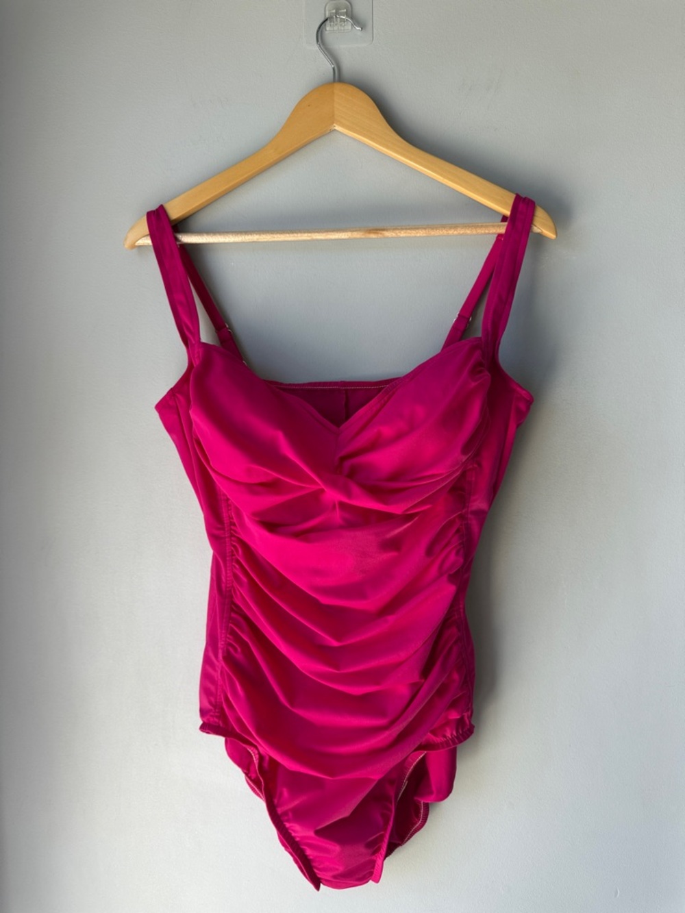 Trimshaper Fuchsia Ruched One Piece Swimsuit Size 18